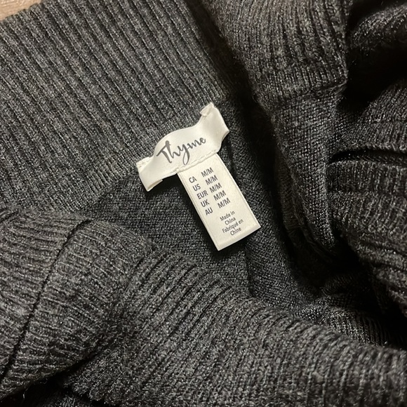 Thyme maternity sweater - Picture 2 of 2